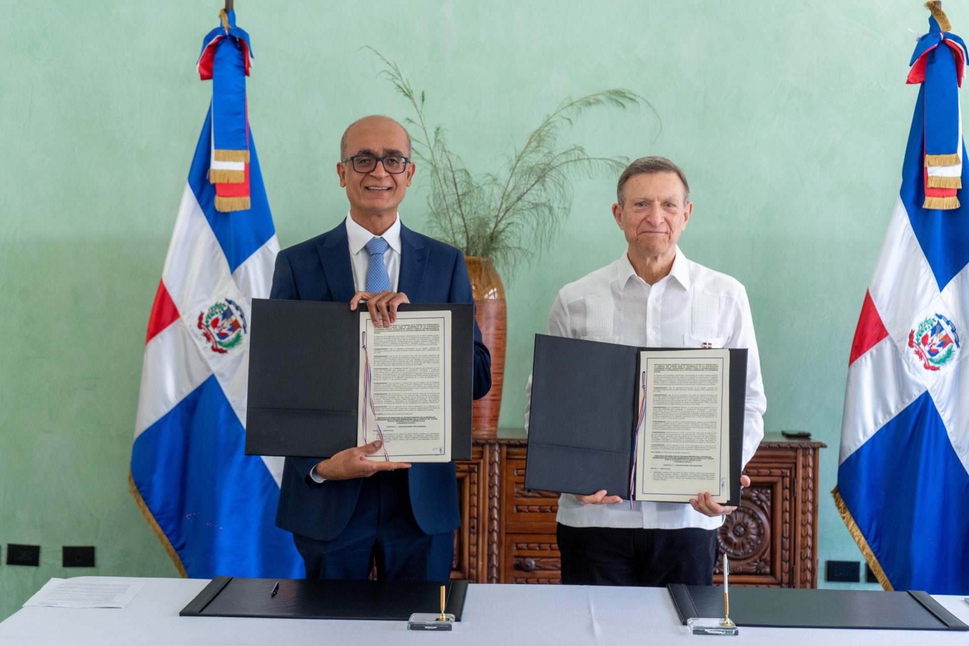 Caribbean Export resserre ses liens avec la République dominicaine par la signature d’un accord de siège